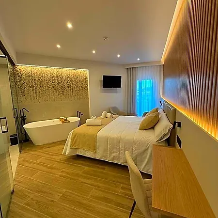 Siskets Hotel 3*